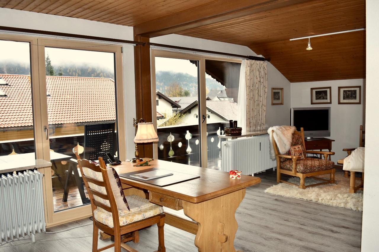 Fewo Lebensfreude Mittenwald Exteriör bild